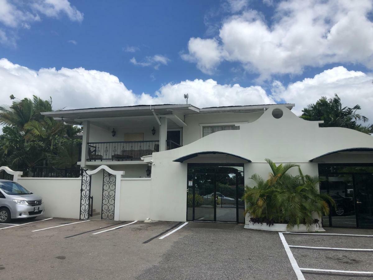 Palms Hotel Trinidad Arouca Екстер'єр фото