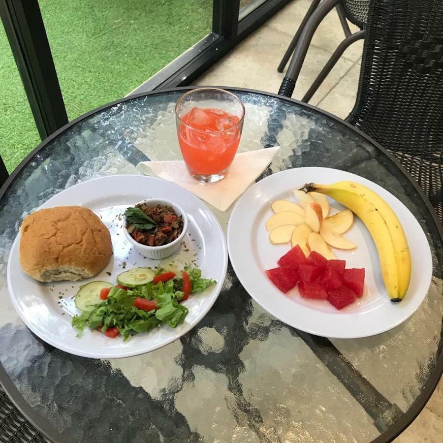Palms Hotel Trinidad Arouca Екстер'єр фото
