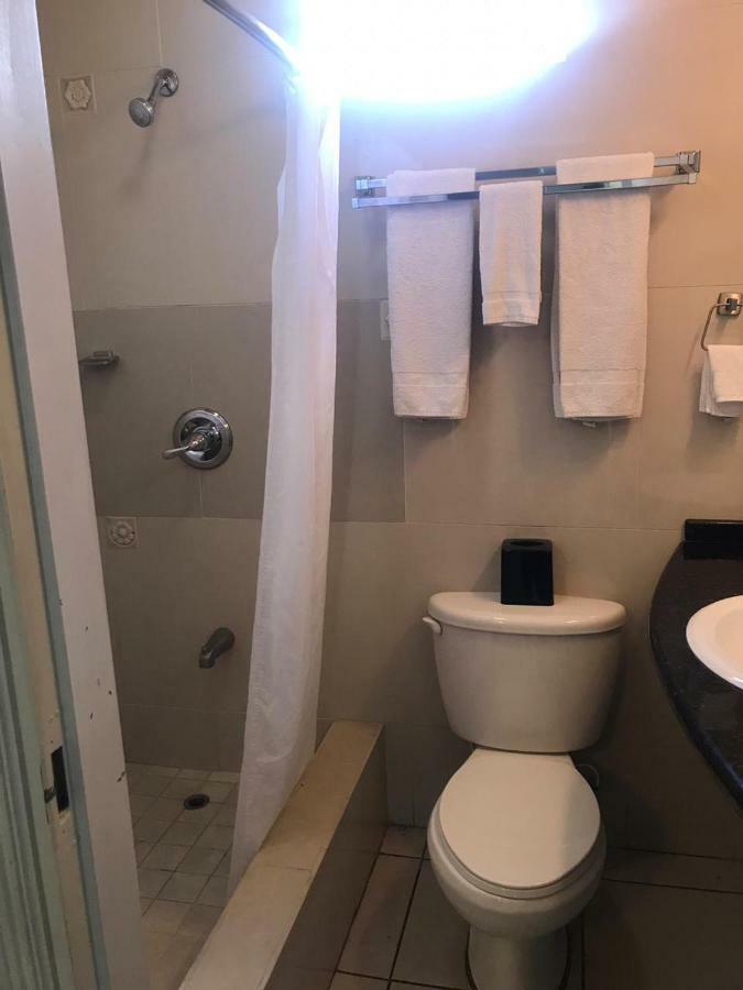 Palms Hotel Trinidad Arouca Екстер'єр фото